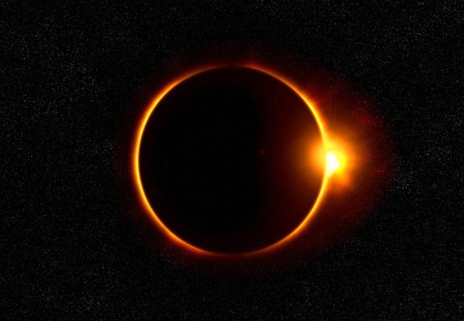 Excited For Oregon’s First Total Solar Eclipse Since 1776? The Corvallis Science Pub Will Host Randal Milstein On May 8th To Talk About The Event!